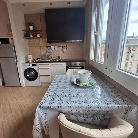 Le Petit Maison *